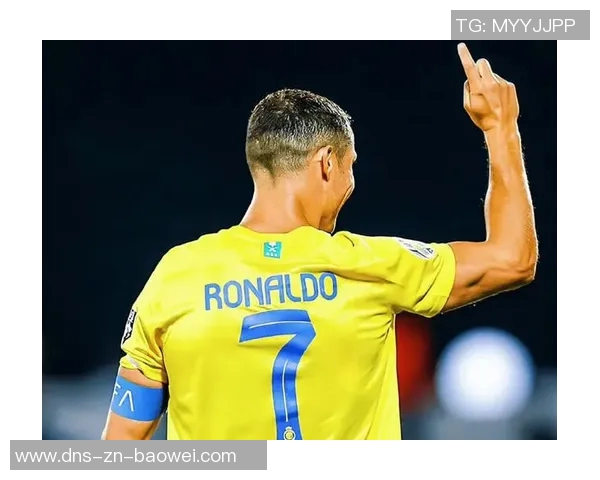 C罗迎来职业生涯1300场里程碑成历史出场数第三人 C罗迎来职业生涯1300场里程碑成历史出场数第三人