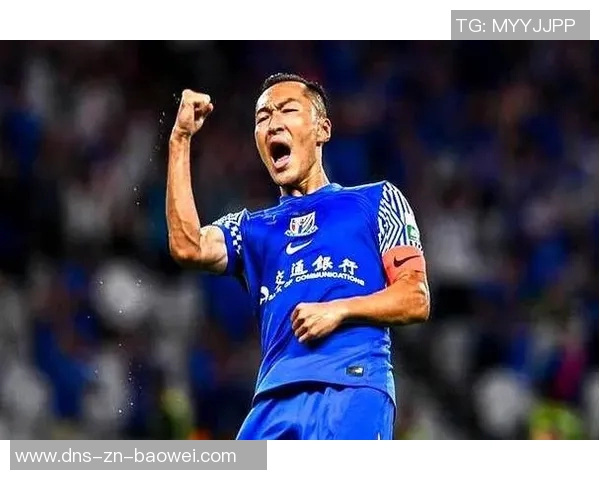 申花错失绝平良机吴曦精准挑传杨皓宇被解围蒋圣龙带球结束比赛 申花错失绝平良机吴曦精准挑传杨皓宇被解围蒋圣龙带球结束比赛