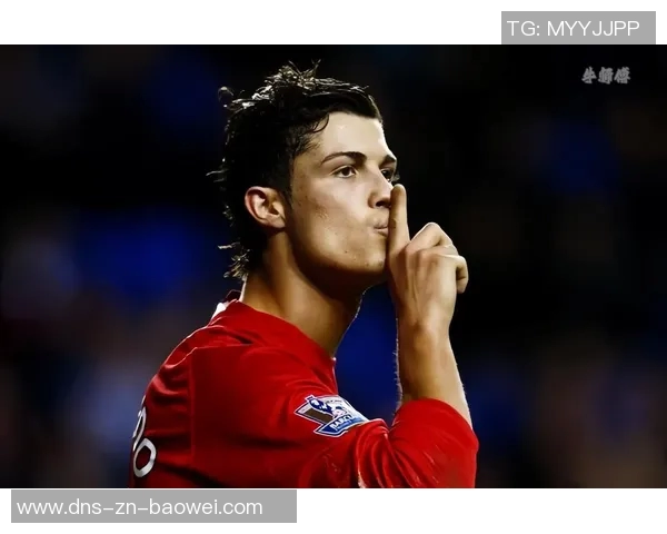 C罗手势暗示遭偷窃或将面临禁赛与罚款处罚