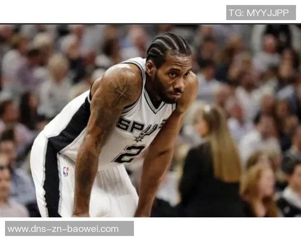 小莫里斯警告队友不传球给莱昂纳德将面临被清洗的风险 小莫里斯警告队友不传球给莱昂纳德将面临被清洗的风险