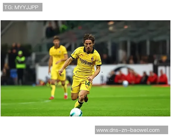 米兰欲续约40岁魔笛至2027年引发热议是否应继续依赖老将